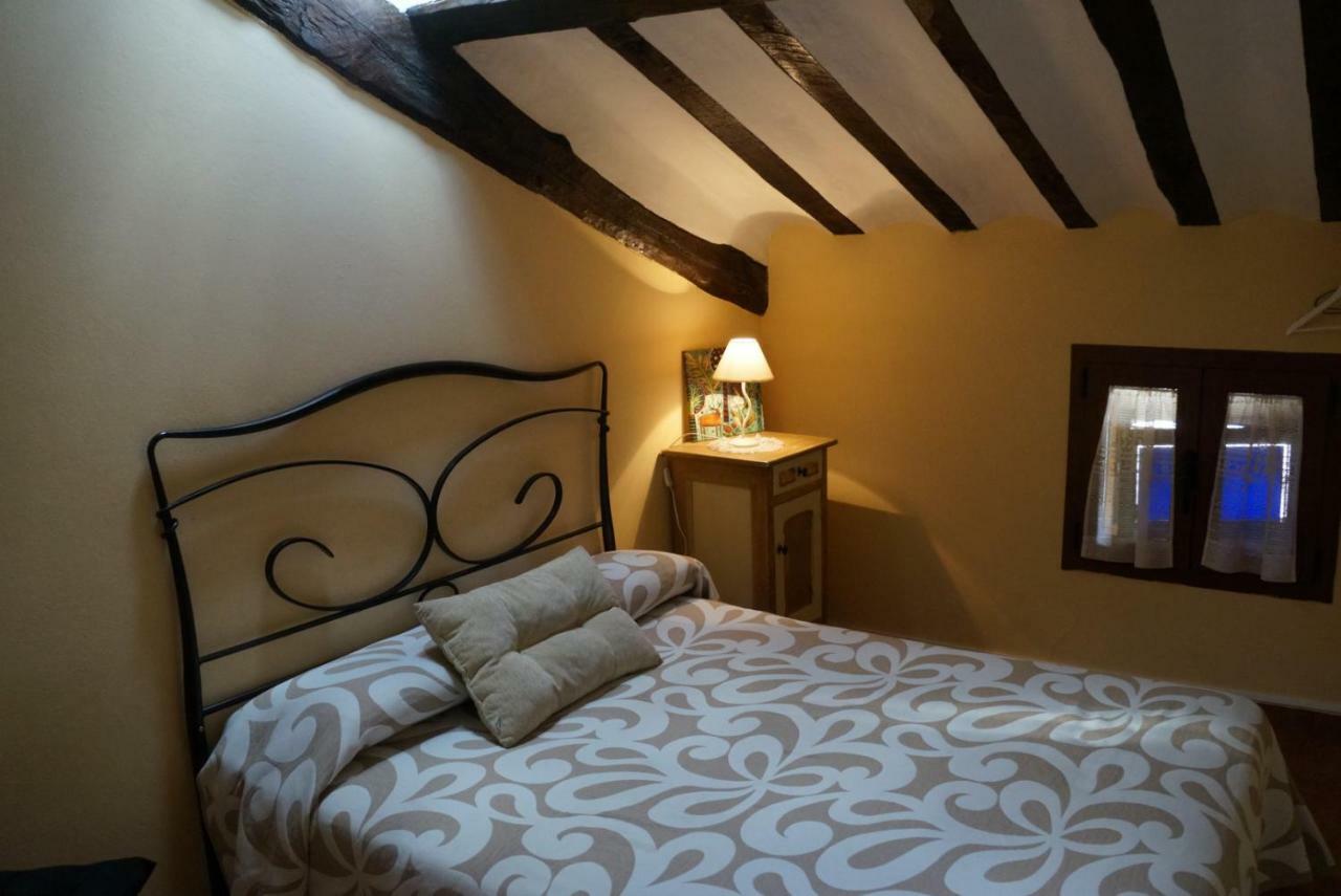 Bed and Breakfast La Alpargateria Вильяфранка-Монтес-де-Ока Экстерьер фото