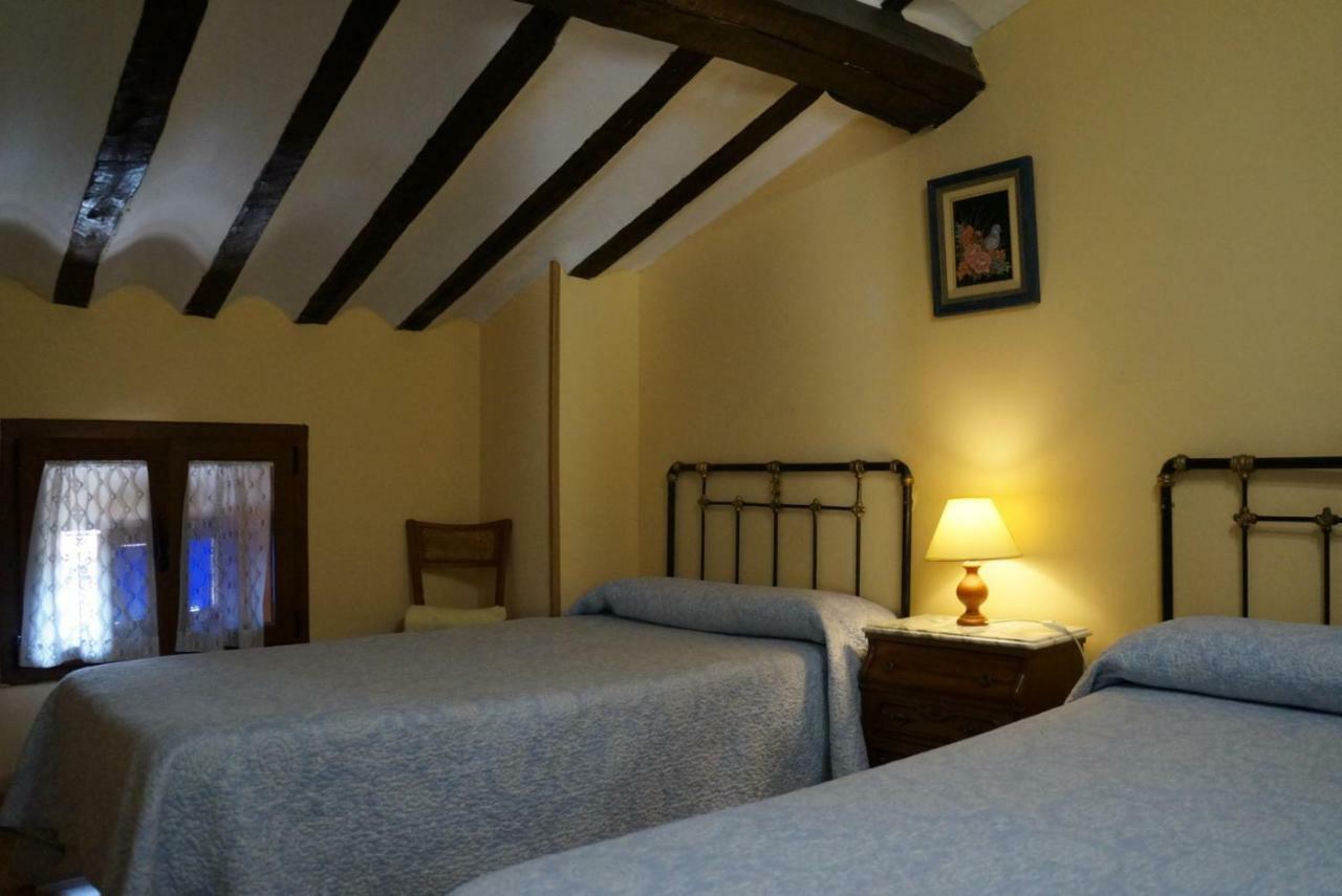 Bed and Breakfast La Alpargateria Вильяфранка-Монтес-де-Ока Экстерьер фото