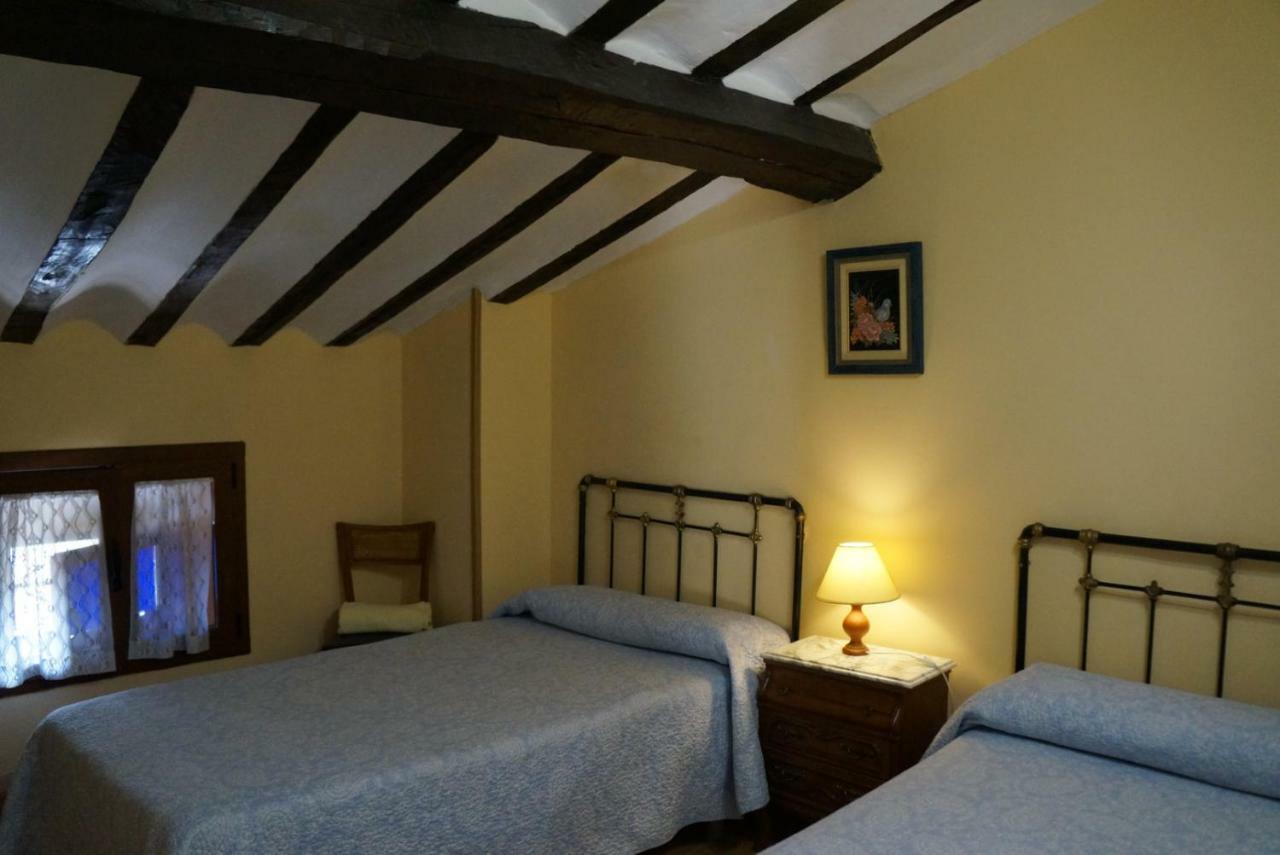 Bed and Breakfast La Alpargateria Вильяфранка-Монтес-де-Ока Экстерьер фото